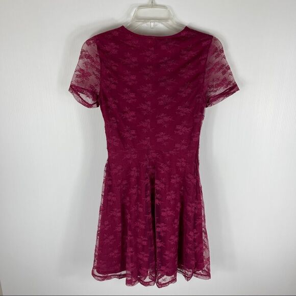 Divided Lace Dress Fit & Flare Burgundy Short Sleeves Lined Stretch Women's 4 - Picture 4 of 11